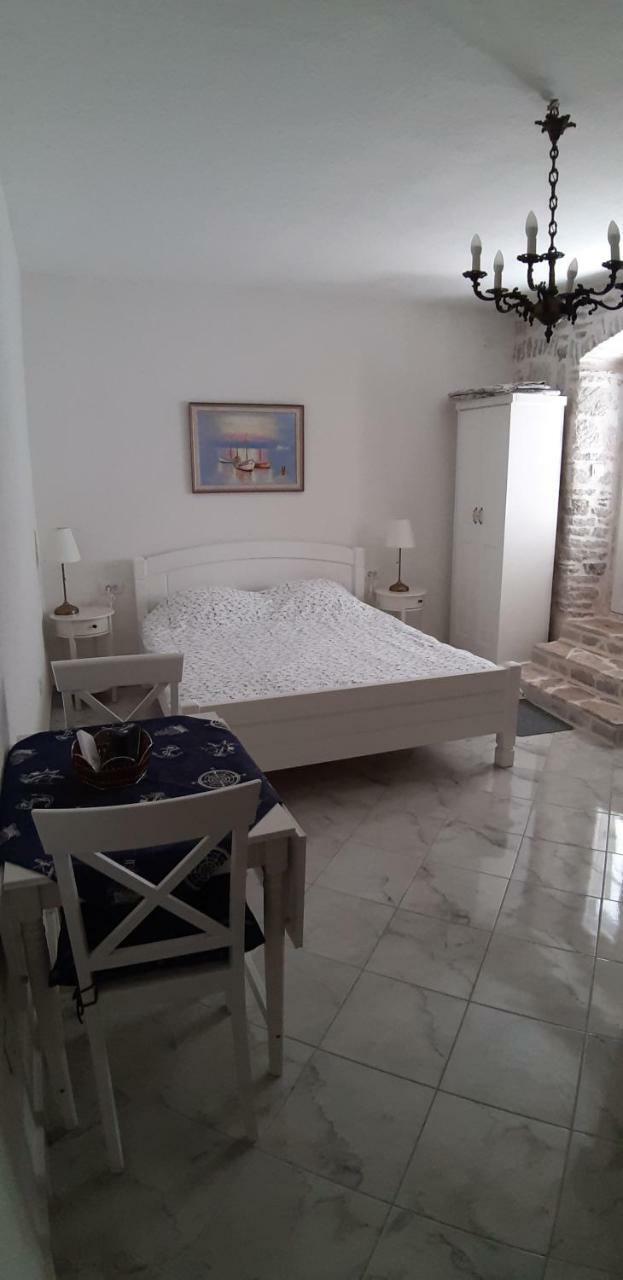 Guesthouse Zmukic Пераст Экстерьер фото